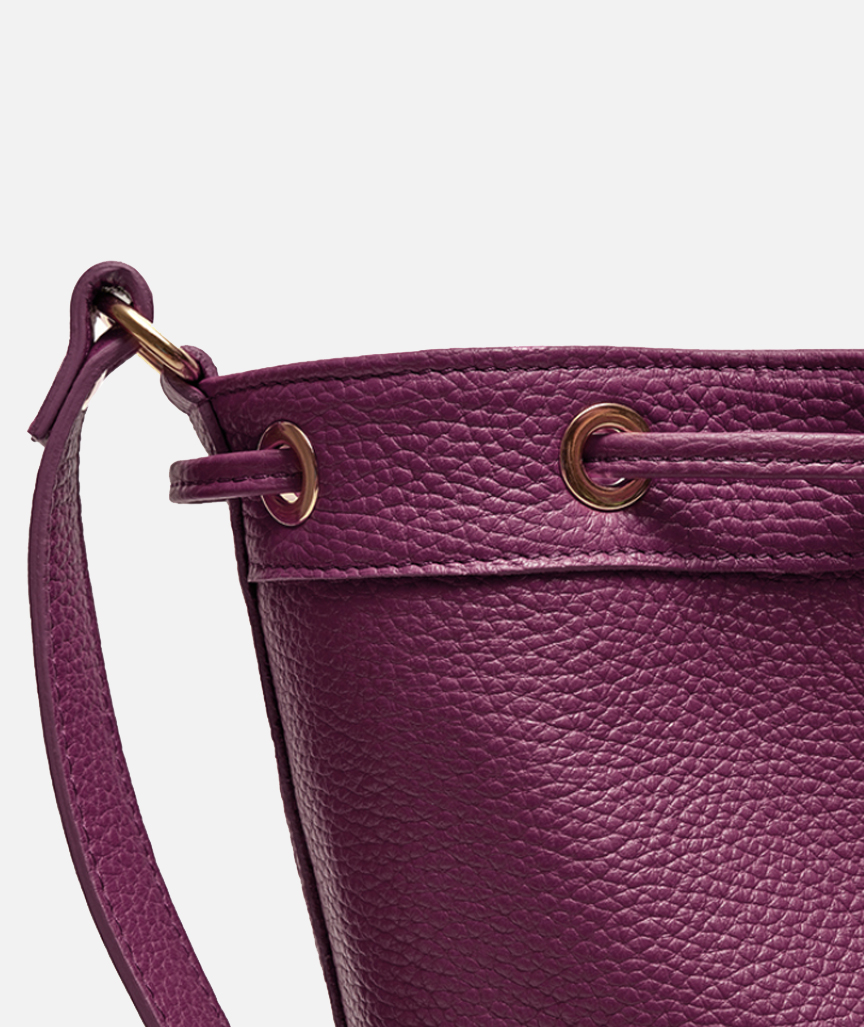 amira_small_4QyCoeG0yLIOzB Amira Beuteltasche Grape
