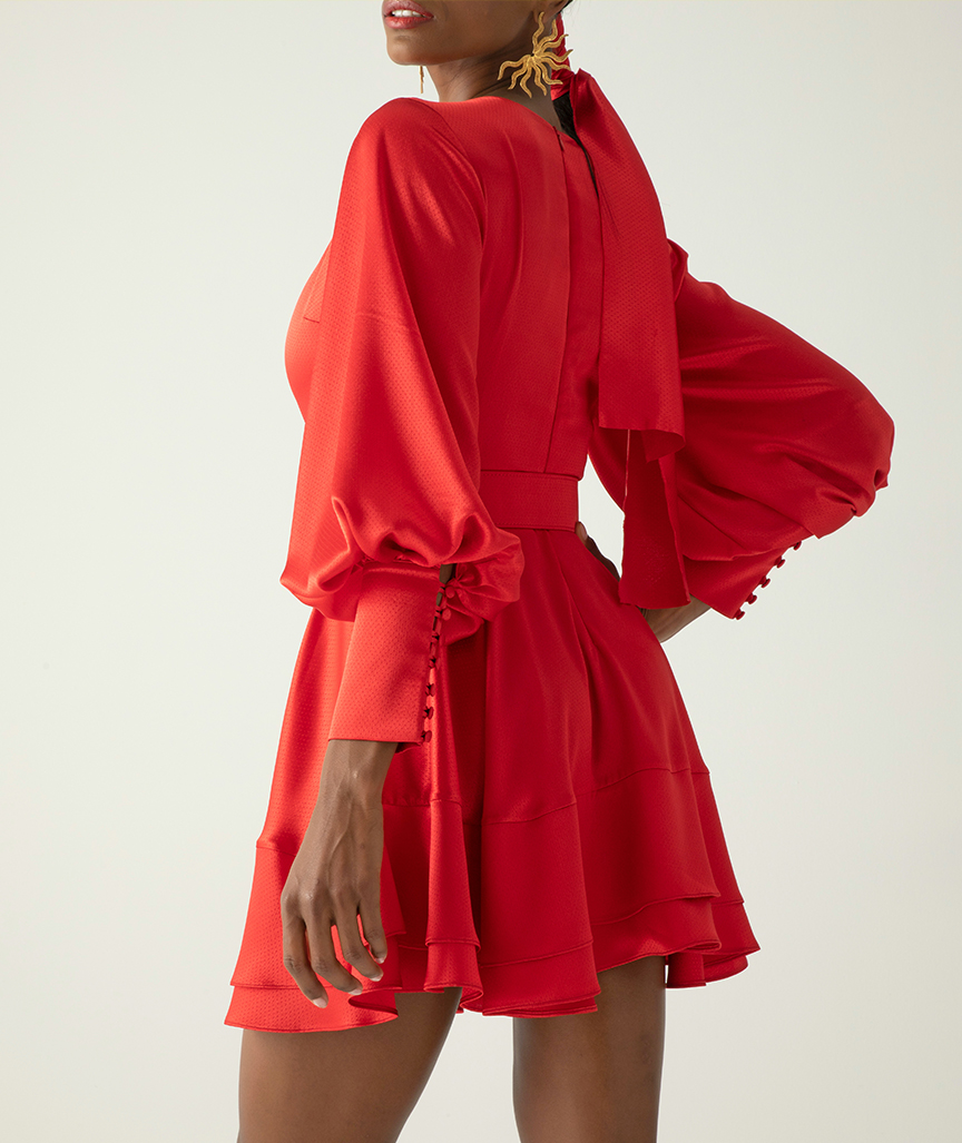 2HUapCBdUNBMtk Satin Kleid doppellagig mit Volants