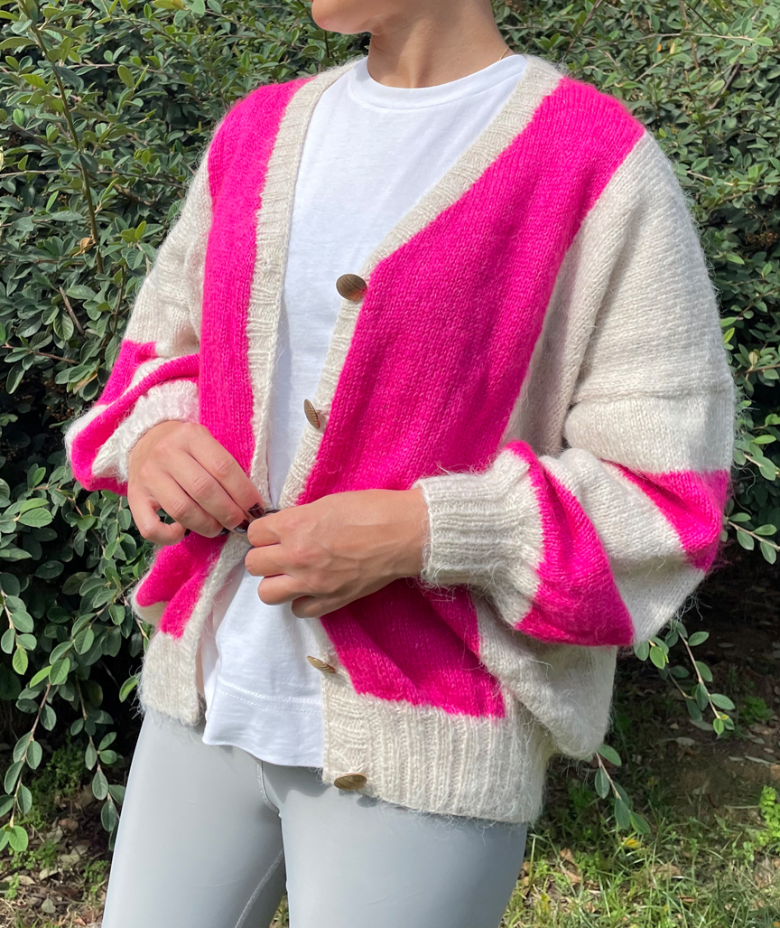45yZHIyOc6xTCuB Calico Jack Strickjacke