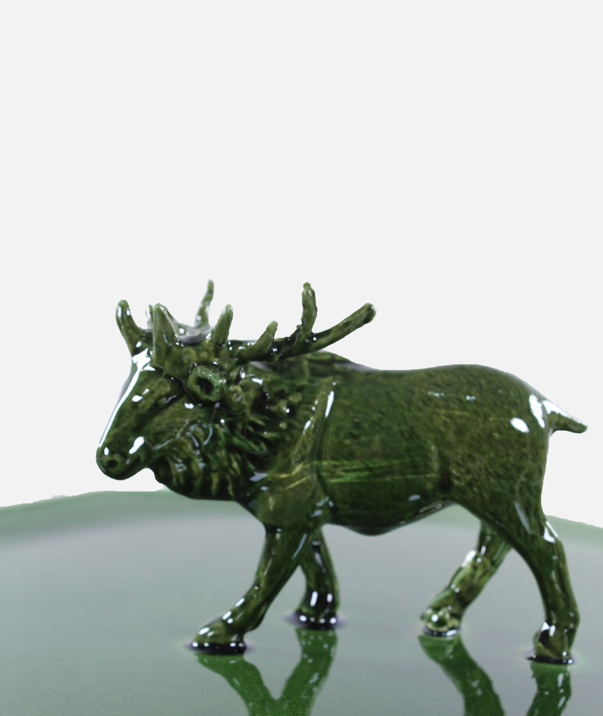 Etagere mit Rehfigur