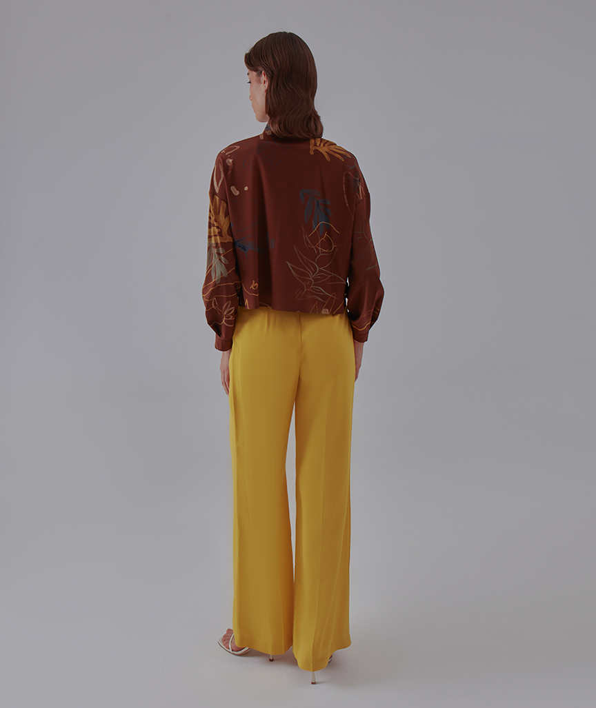 LAIKA_MELLOW-SHIRT-6 Mellow Bluse mit Palo Santo Coco Muster
