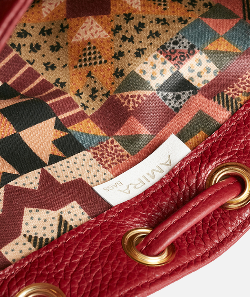 Amira Bucket Bag Cranberry