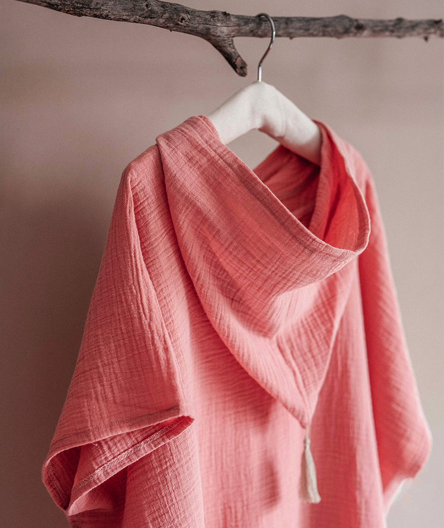 Salmon-Pink-Coloured-Double-Layered-Unisex-PonchoRobe_2-kopya Strandponcho für Kinder mit Kapuze