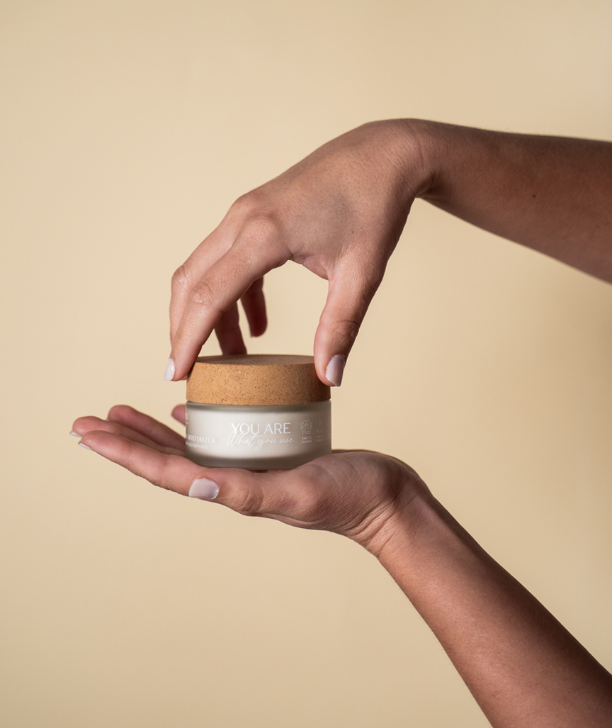 Natürliche, leichte Feuchtigkeitscreme