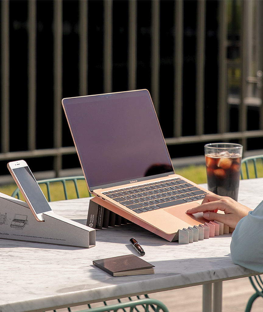 45g Laptopständer aus ph-neutralem Recyclingpapier "g.flow" Sunset
