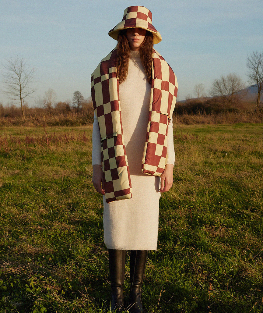 Cosmic Distortion Scarf