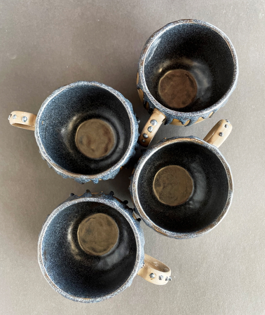 43eqzVIYve6i04y Mitternachtsblaue Tasse mit Tropfen