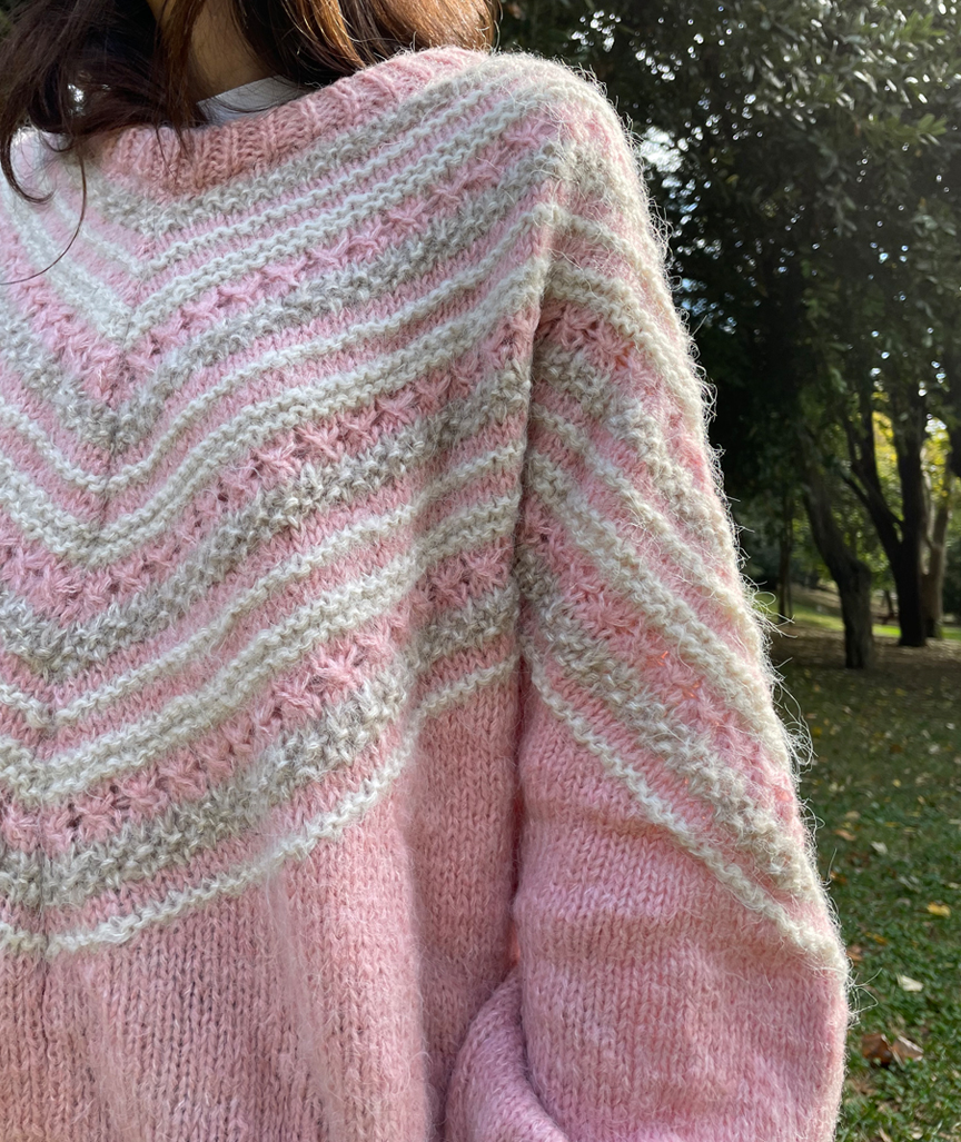 Madame Cheng Pullover