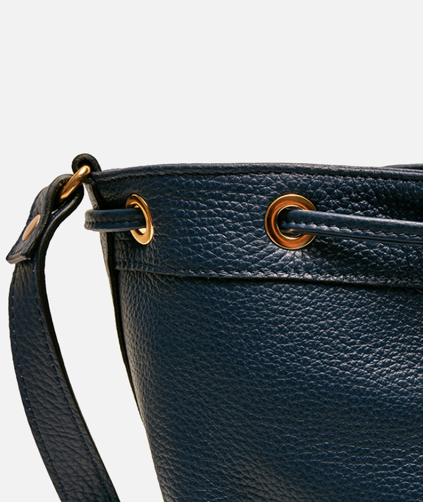 Amira Bucket Bag Dark Blue