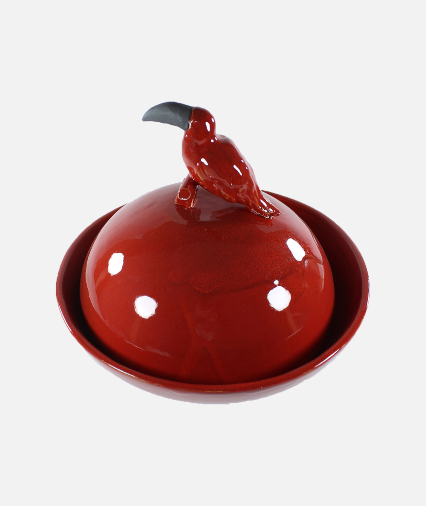 Servierplatte mit Haube und Tierfigur