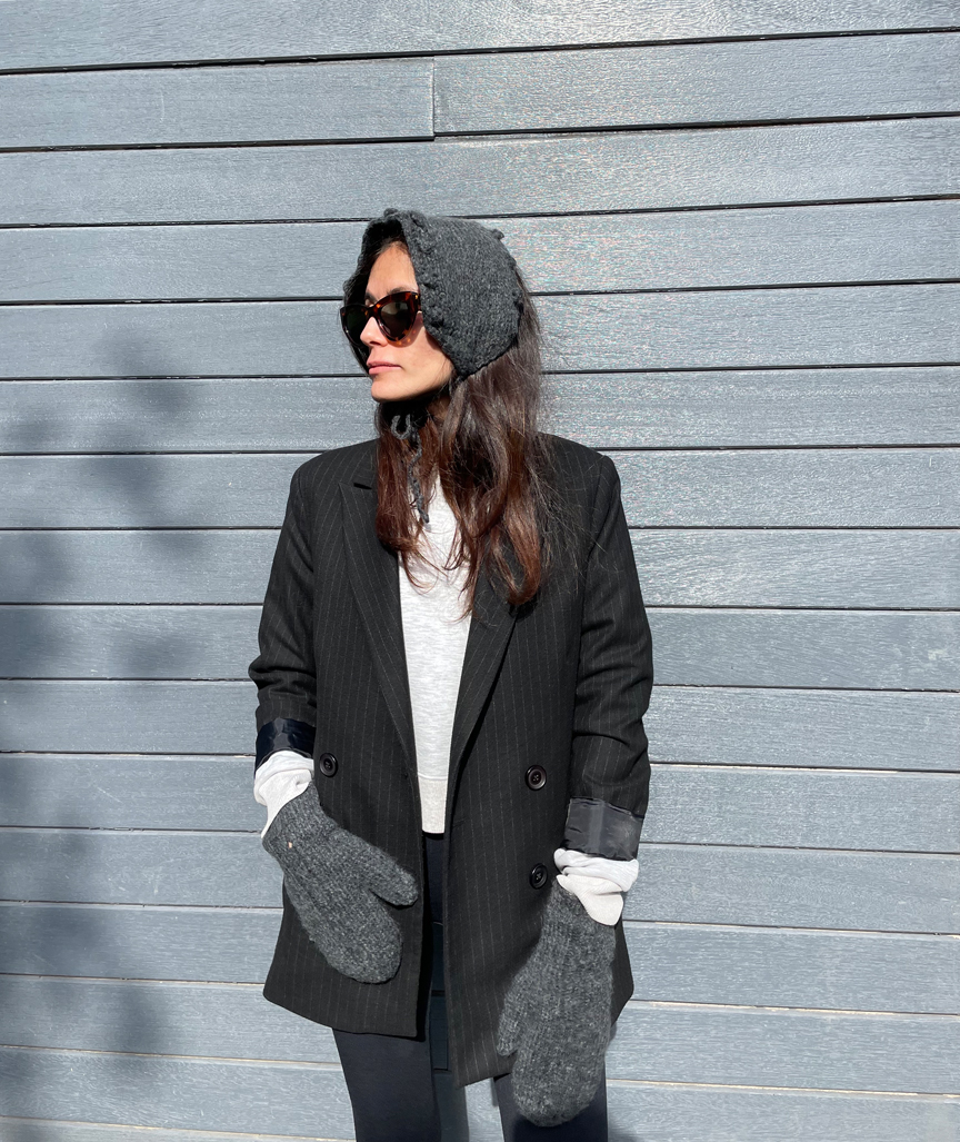 Siren Bonnet And Gloves Set